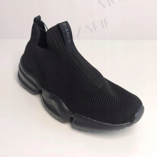 81b2b5a3ee759c9fc396371579878662