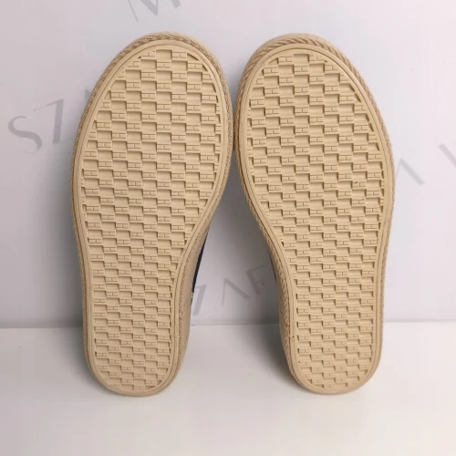 b587fb8383e18bbec79574b8ada2e5e7